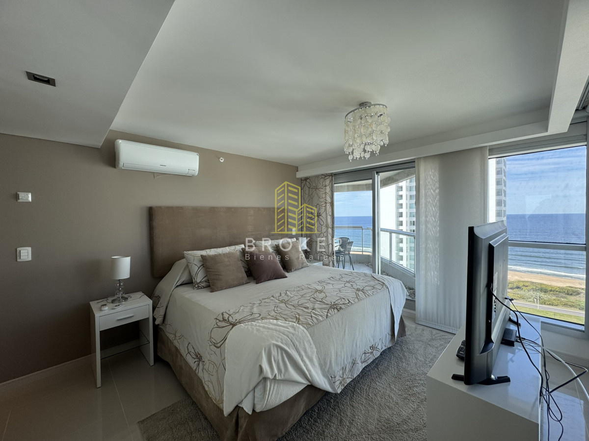 Apartamento ID.9227/VENTA_de_APARTAMENTO_EN_LOOK_BRAVA_3_DORMITORIOS_CON_VISTA_DIRECTA_AL_MAR_595.000USD - VENTA de APARTAMENTO EN LOOK BRAVA 3 DORMITORIOS CON VISTA DIRECTA AL MAR 595.000USD