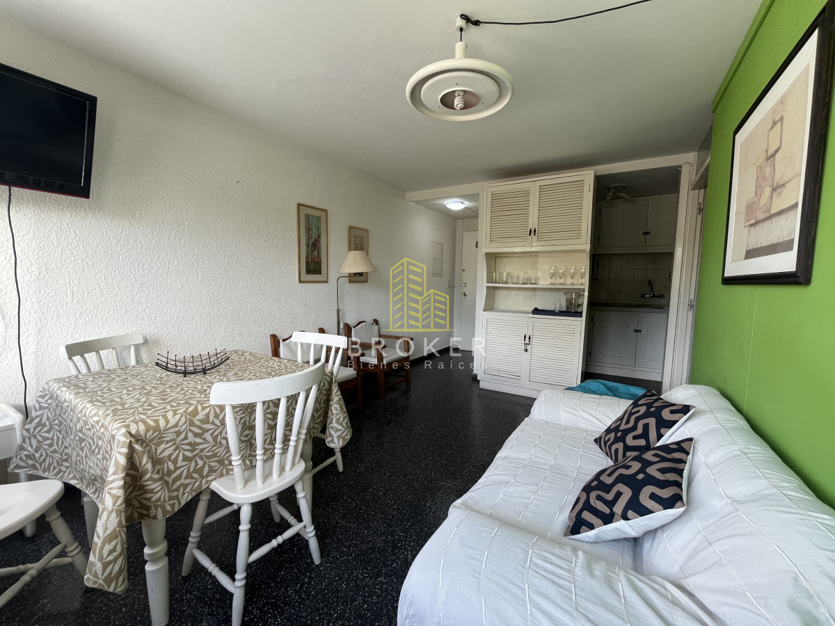 Apartamento ID.1652/ALQUILER_ANUAL_1_Dormitorio_y_medio_Mansa_Punta_del_Este - ALQUILER ANUAL 1 Dormitorio y medio Mansa Punta del Este