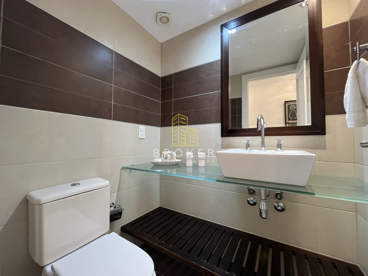 Apartamento ID.8837/OPORTUNIDAD_FRENTE_AL_MAR_4_Dormitorios_en_Playa_Brava_con_Vistas_al_mar - OPORTUNIDAD FRENTE AL MAR 4 Dormitorios en Playa Brava con Vistas al mar