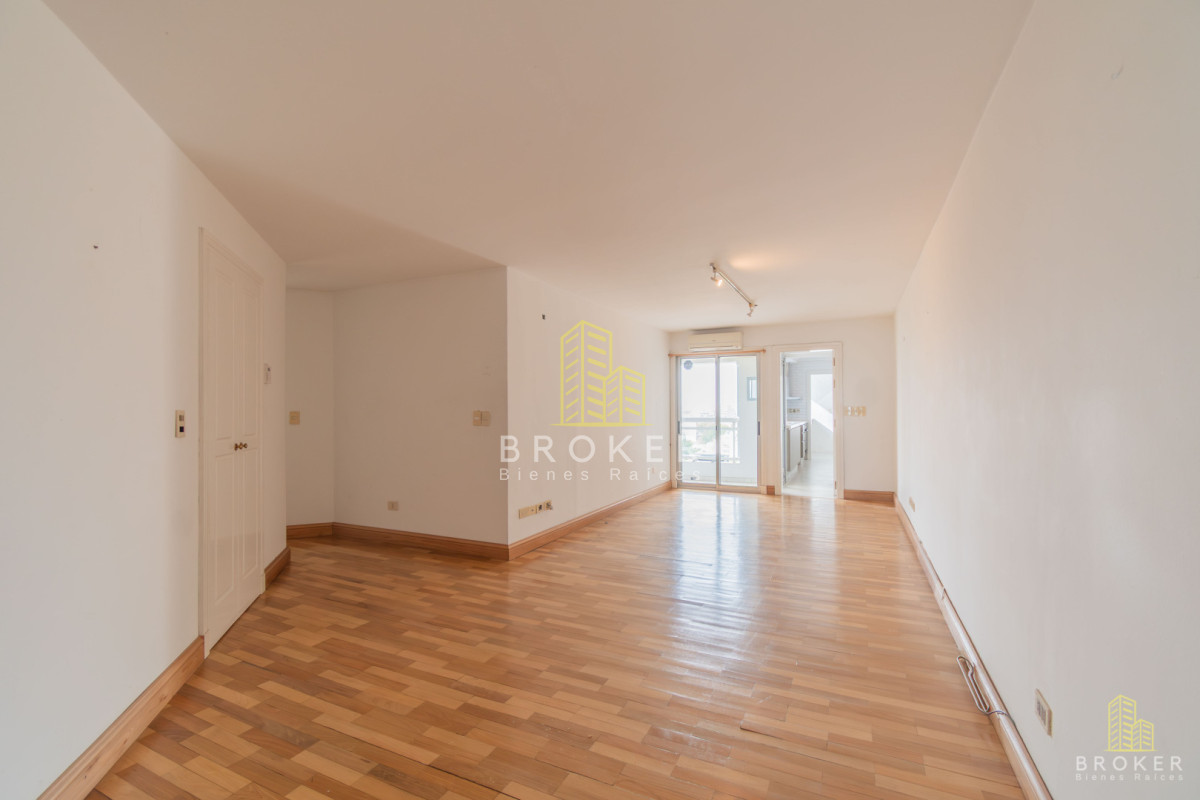 Apartamento ID.503 - Penthouse de 4 dormitorios en Golf Punta Carretas Barbacoa propia! Garage Doble