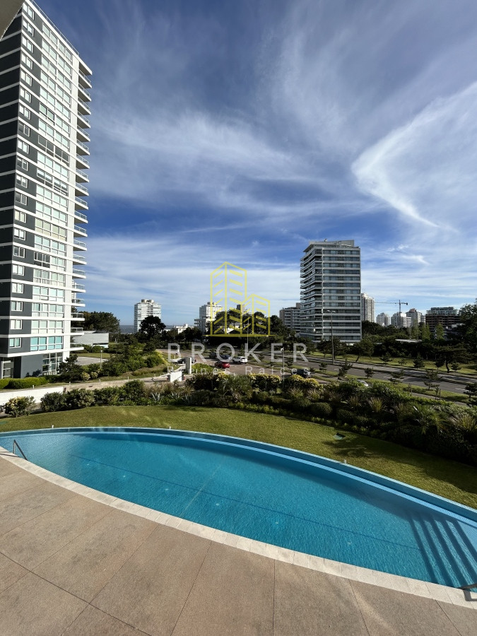 Apartamento ID.712/Alquiler_de_lujoso_apartamento_en_la_mejor_zona_de_Punta_del_Este._Uruguay - Alquiler de lujoso apartamento en la mejor zona de Punta del Este. Uruguay
