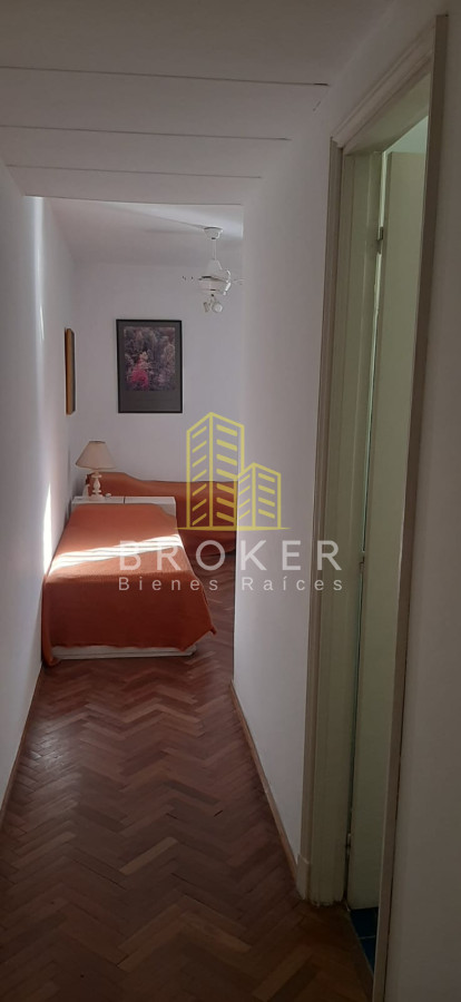 Apartamento ID.8936/Alquiler_temporario_de_departamento_en_Península,_3_dormitorios_a_media_cuadra_de_la_rambla,_Punta_del_Este_ - Alquiler temporario de departamento en Península, 3 dormitorios a media cuadra de la rambla, Punta del Este 
