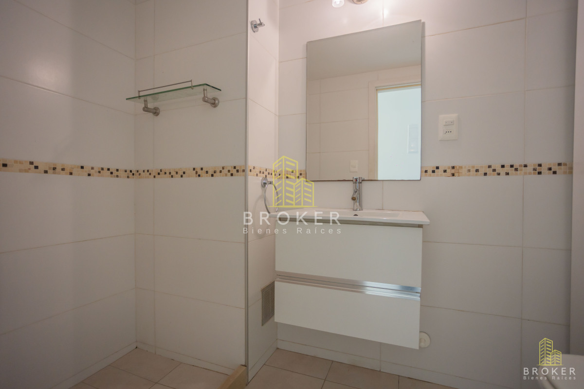 Apartamento ID.8505/Alquiler_Apartamento_de_1_dormiotorio_en_Buceo_casi_rambla! - Alquiler Apartamento de 1 dormiotorio en Buceo casi rambla!