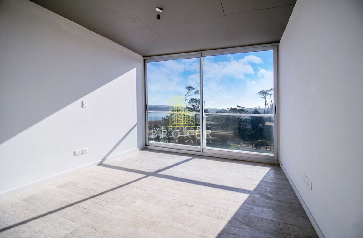 Apartamento ID.138/Venta_Apartamento_Mansa_Punta_Del_Este_ - Venta Apartamento Mansa Punta Del Este 