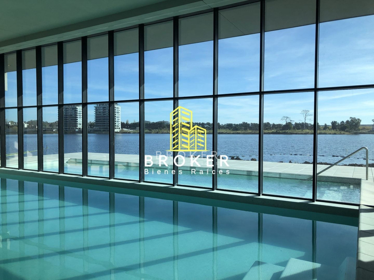 Apartamento ID.143/Venta_Apartamento__Triplex_3_Dormitorios_En_Carrasco__(ref:_Bkb-1303) - Venta Apartamento Carrasco 3 Dormitorio Triplex al lago