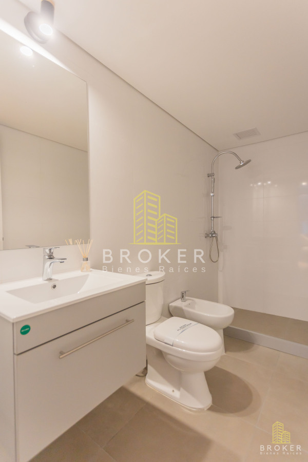 Centro Montevideo - GoPunta - Portal Inmobiliario de Punta del Este - Maldonado
