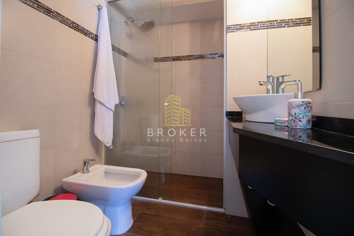 Apartamento ID.785/Oportunidad_en_venta_de_apartamento_con_vista_al_mar_en_Peninsula_-_Punta_del_este - Oportunidad en venta de apartamento con vista al mar en Peninsula - Punta del este