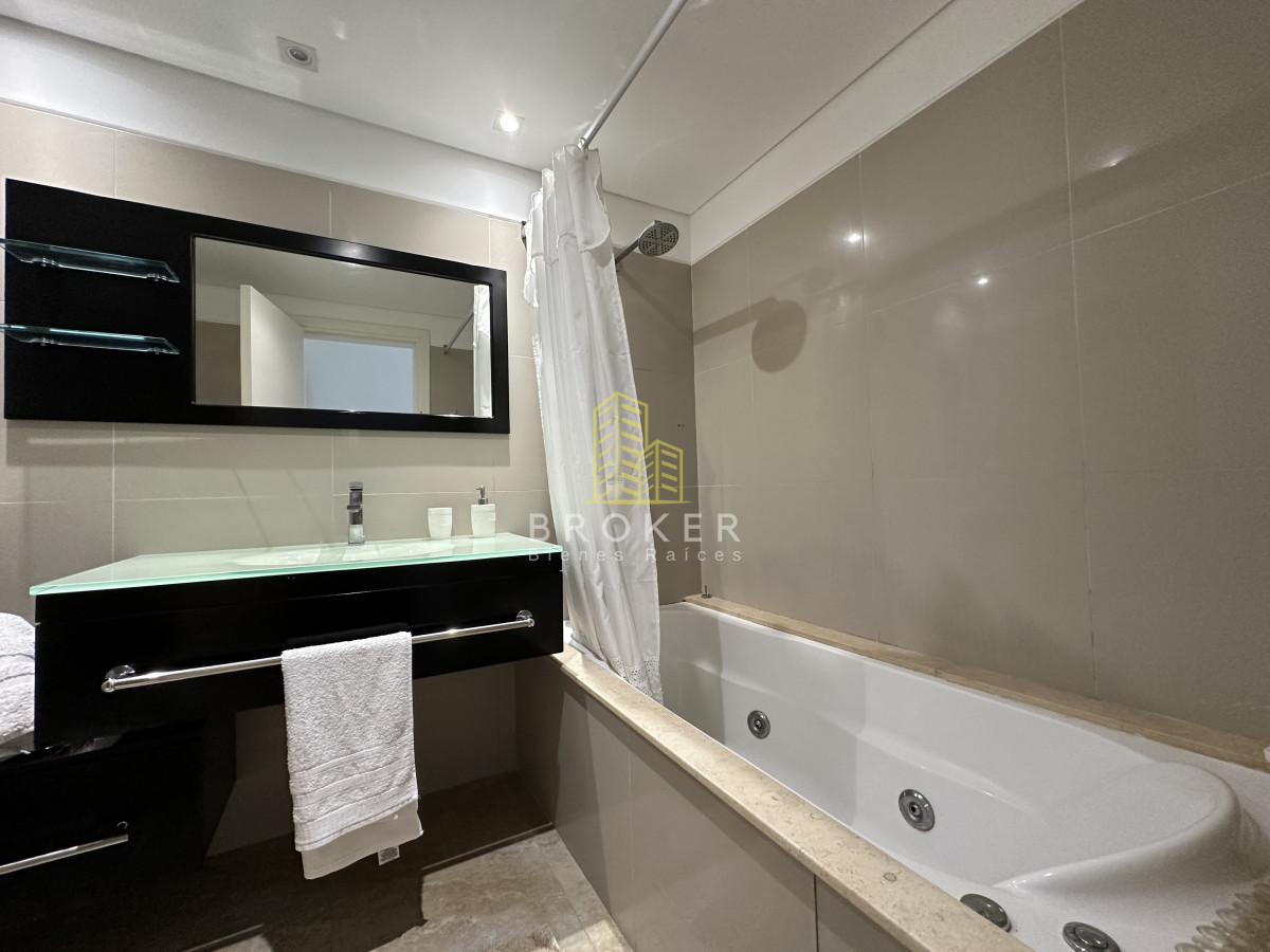 Apartamento ID.813/Venta_de_Penthouse_en_rincon_del_indio,_tres_dormitorios_y_terraza._Punta_del_Este,_Uruguay - Venta de Penthouse en rincon del indio, tres dormitorios y terraza. Punta del Este, Uruguay