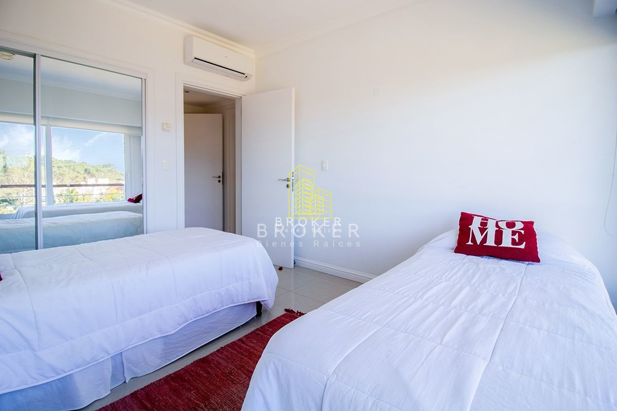 Apartamento ID.160/Venta_Apartamento_Penthouse_Punta_Del_Mansa_Broker_1364_(ref:_Bkb-1364) - Venta Apartamento Penthouse Punta Del Mansa Broker 1364 (ref: Bkb-1364)