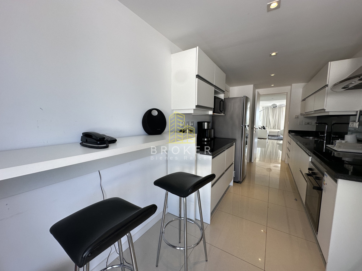 Apartamento ID.2298/OPORTUNIDAD_EN_PRIMERA_LINEA_MANSA_A_SOLO_419.000USD,_3_DORMITORIOS_Y_DEPENDENCIA. - OPORTUNIDAD EN PRIMERA LINEA MANSA A SOLO 419.000USD, 3 DORMITORIOS Y DEPENDENCIA.