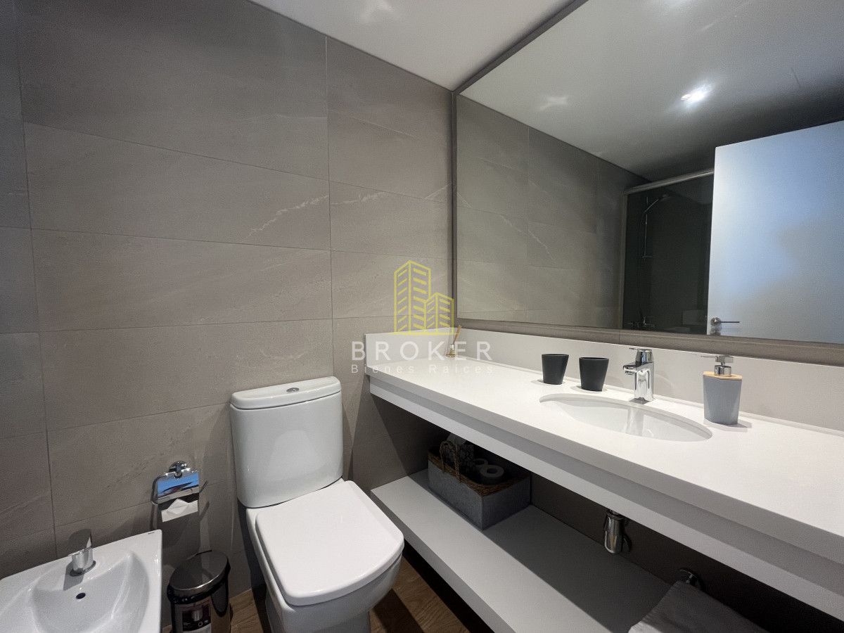 Apartamento ID.2145/Apartamento_de_2_dormitorios_en_Alquiler_de_Temporada_con_vista_al_Mar_y_Servicios_Trump_Tower_Punta_del_Este_Uruguay - Apartamento de 2 dormitorios en Alquiler de Temporada con vista al Mar y Servicios Trump Tower Punta del Este Uruguay