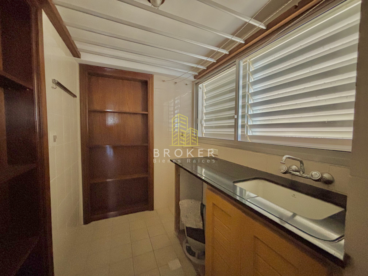 Apartamento ID.9122/Venta_apartamento_3_dormitorios_Península_Punta_del_Este,_Vista_al_mar - Venta apartamento 3 dormitorios Península Punta del Este, Vista al mar