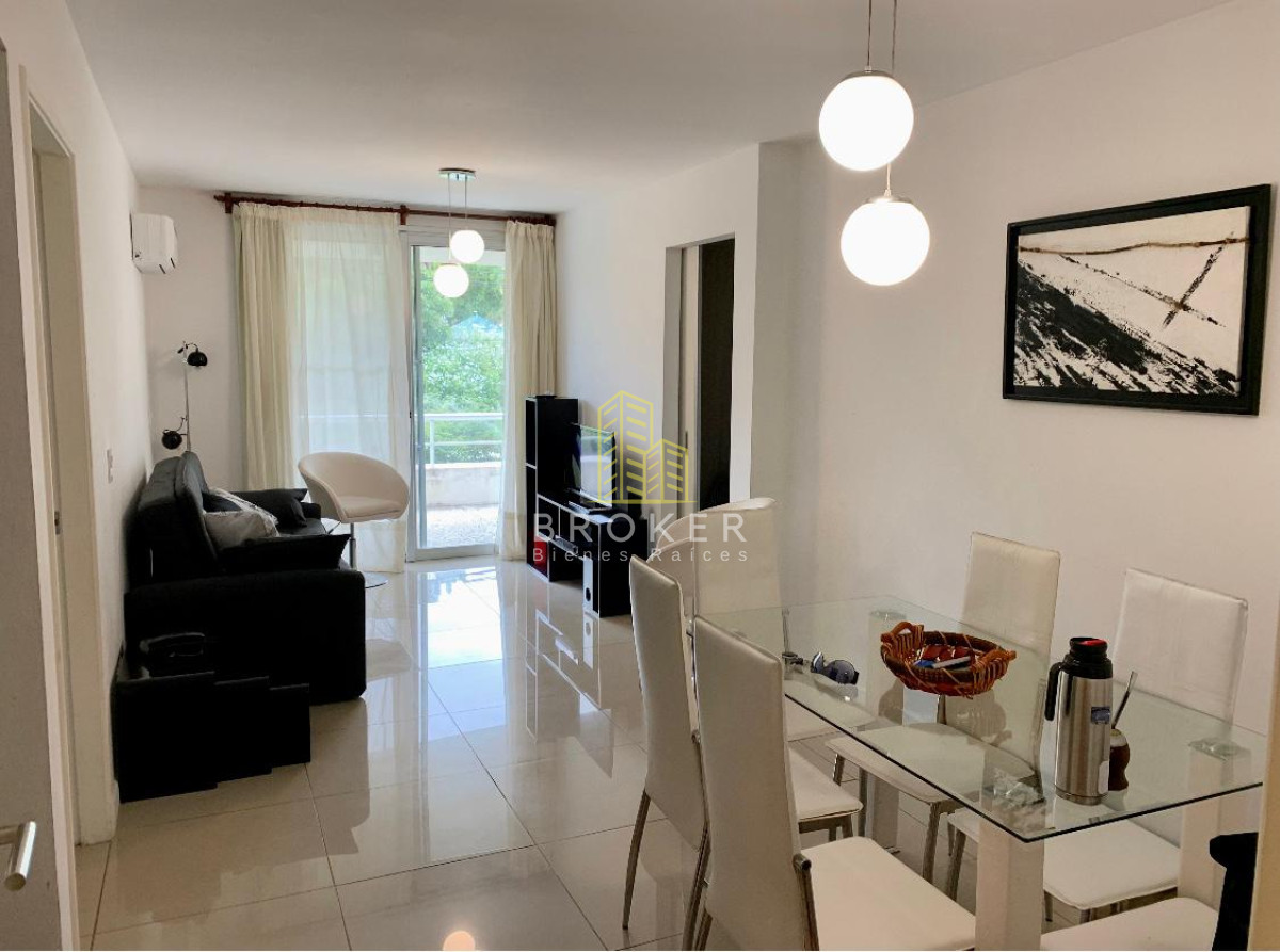 Apartamento ID.8835/Alquiler_Departamento_2_dormitorios_Punta_del_Este_en_temporada_en_edificio_con_amenities_en_Punta_del_Este - Alquiler Departamento 2 dormitorios Punta del Este en temporada en edificio con amenities en Punta del Este
