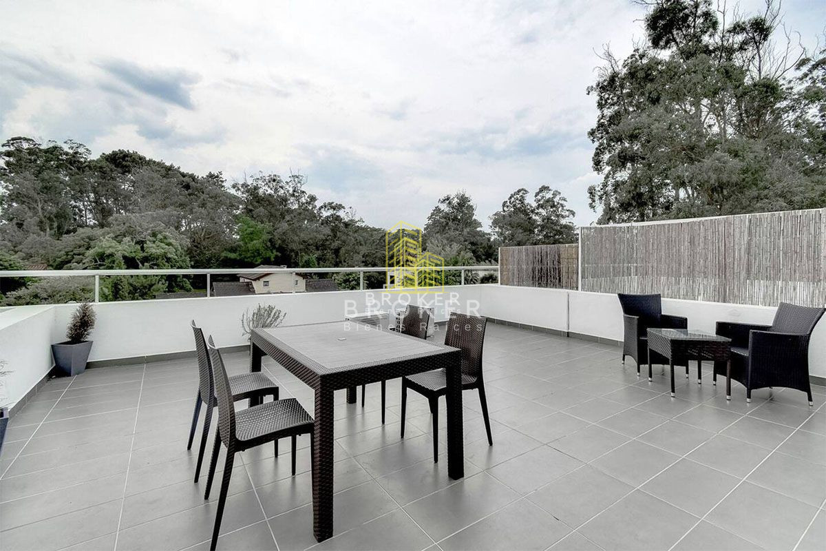 Apartamento ID.221/Venta_apartamento_2_dorm._en_Rincón_del_Indio,_Punta_del_Este - OPORTUNIDAD penthouse de 200m2 con terraza exclusiva y parrillero en edificio con servicios en Punta del Este