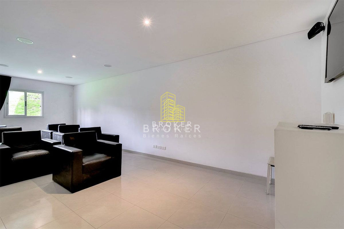 Apartamento ID.221/Venta_apartamento_2_dorm._en_Rincón_del_Indio,_Punta_del_Este - OPORTUNIDAD penthouse de 200m2 con terraza exclusiva y parrillero en edificio con servicios en Punta del Este
