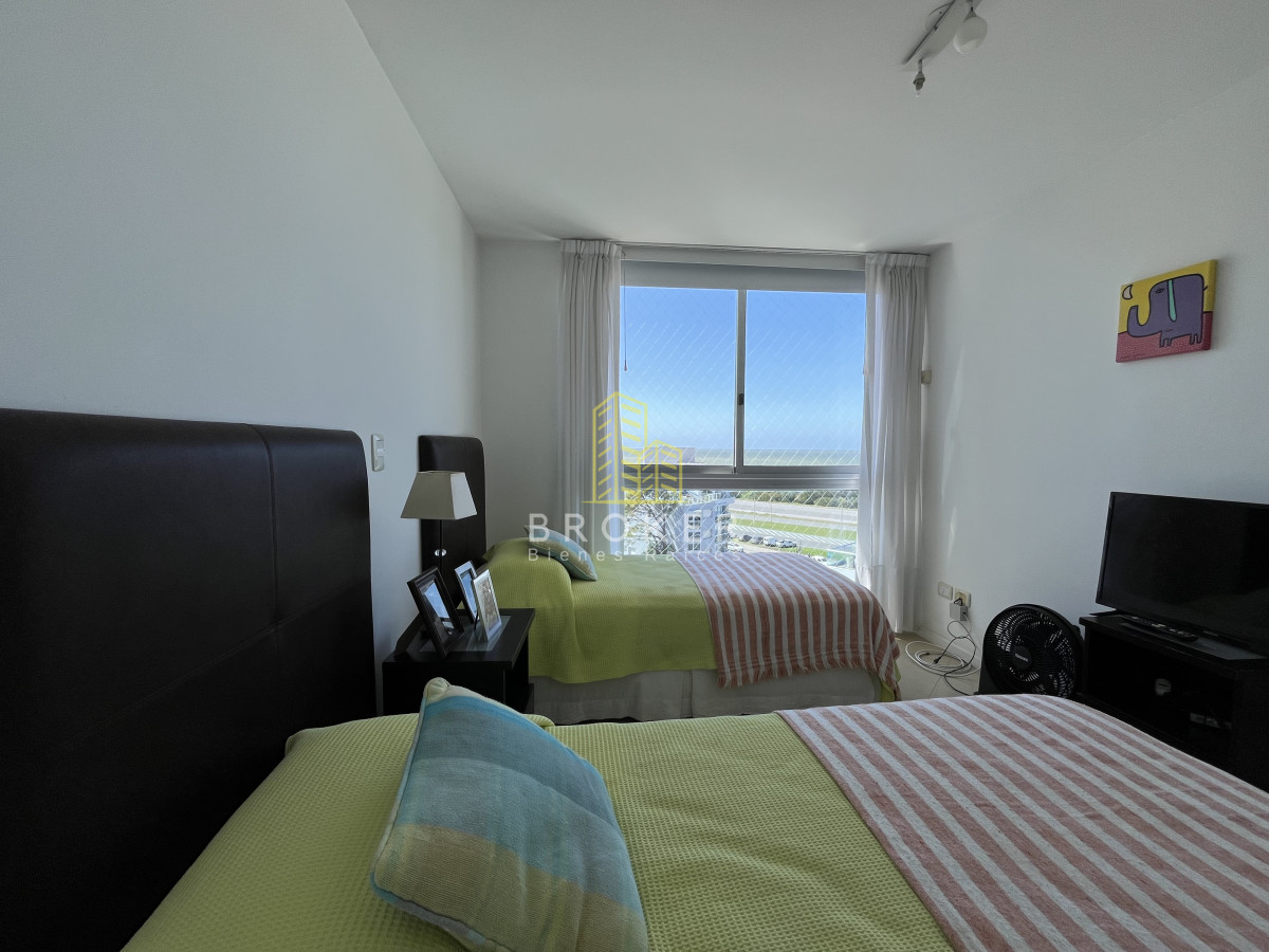 Apartamento ID.9373/Venta_Departamento_3_Dormitorios_Vista_al_Mar_Playa_Brava_Punta_del_Este_Con_Servicios_y_Garaje - Venta Departamento 3 Dormitorios Vista al Mar Playa Brava Punta del Este Con Servicios y Garaje