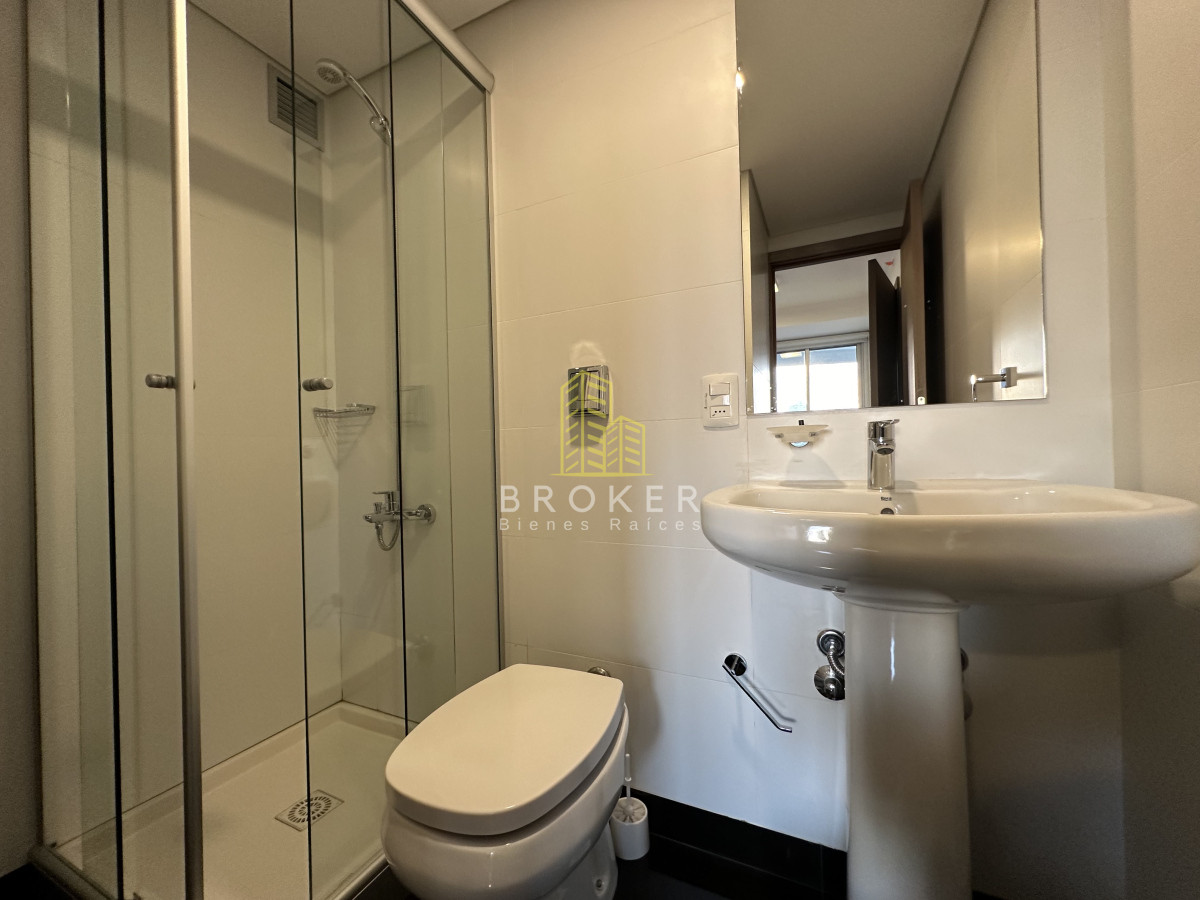 Apartamento ID.2111/Venta_de_apartamento_de_categoria,_dos_dormitorios_y_medio_en_la_brava_con_vista_al_mar._ - Venta de apartamento de categoria, dos dormitorios y medio en la brava con vista al mar. 