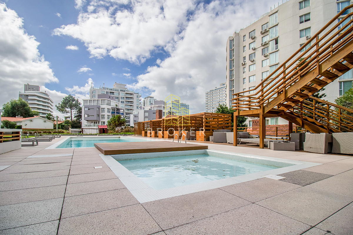 Apartamento ID.2092 - WIND TOWER Alquiler Temporal Apartamento de 2 dormitorios en Playa Brava Amenities y Servicios Punta del Este