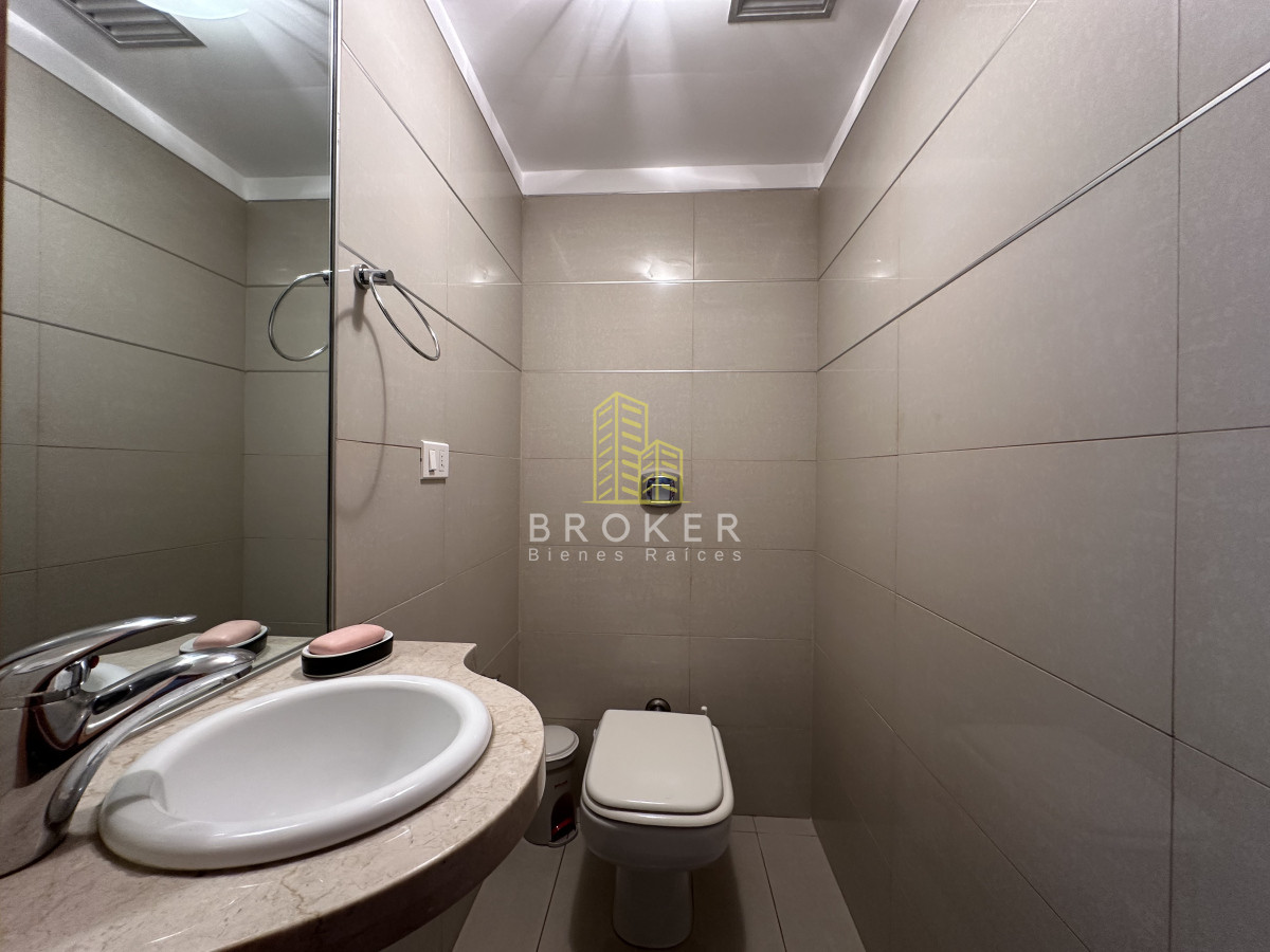 Apartamento ID.2024/Venta_y_alquiller_de_espectacular_penthouse_con_vista_a_toda_la_ciudad_y_las_playas_de_Punta_del_Este. - Venta y alquiller de espectacular penthouse con vista a toda la ciudad y las playas de Punta del Este.