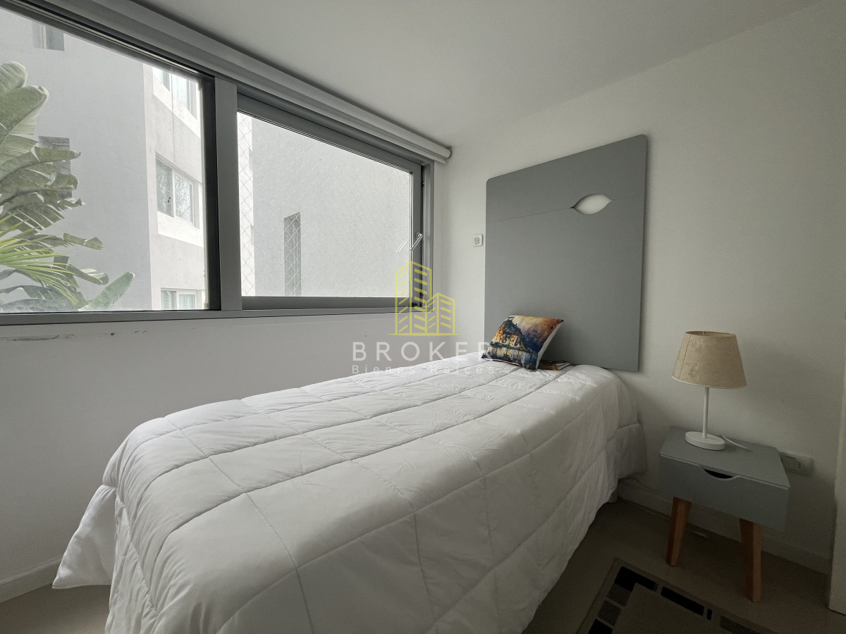 Apartamento ID.1845 - Oportunidad Apartamento en Venta Primera linea de la Mansa 2 dormitorios Isabel Pinares Punta del Este con Parrillero y Garaje