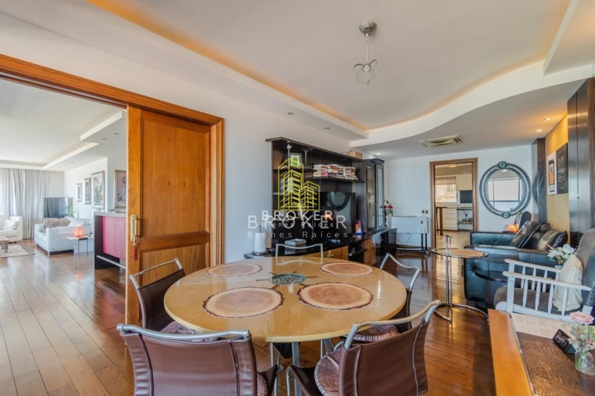 Apartamento ID.272/Apartamento_Pocitos_Rambla_Frente_Al_Mar_4_Dormitorios_Parrillero_ - venta apartamento 3 suites mas servicio en Pocitos frente al mar con parrillero