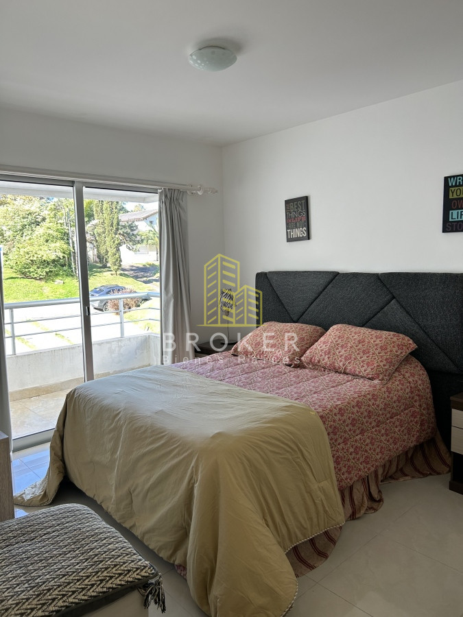 Apartamento ID.696/Apartamento_4_dormitorios_en_Playa_Brava_Rincon_del_Indio - Apartamento 4 dormitorios en Playa Brava Rincon del Indio. Punta del Este, Uruguay.