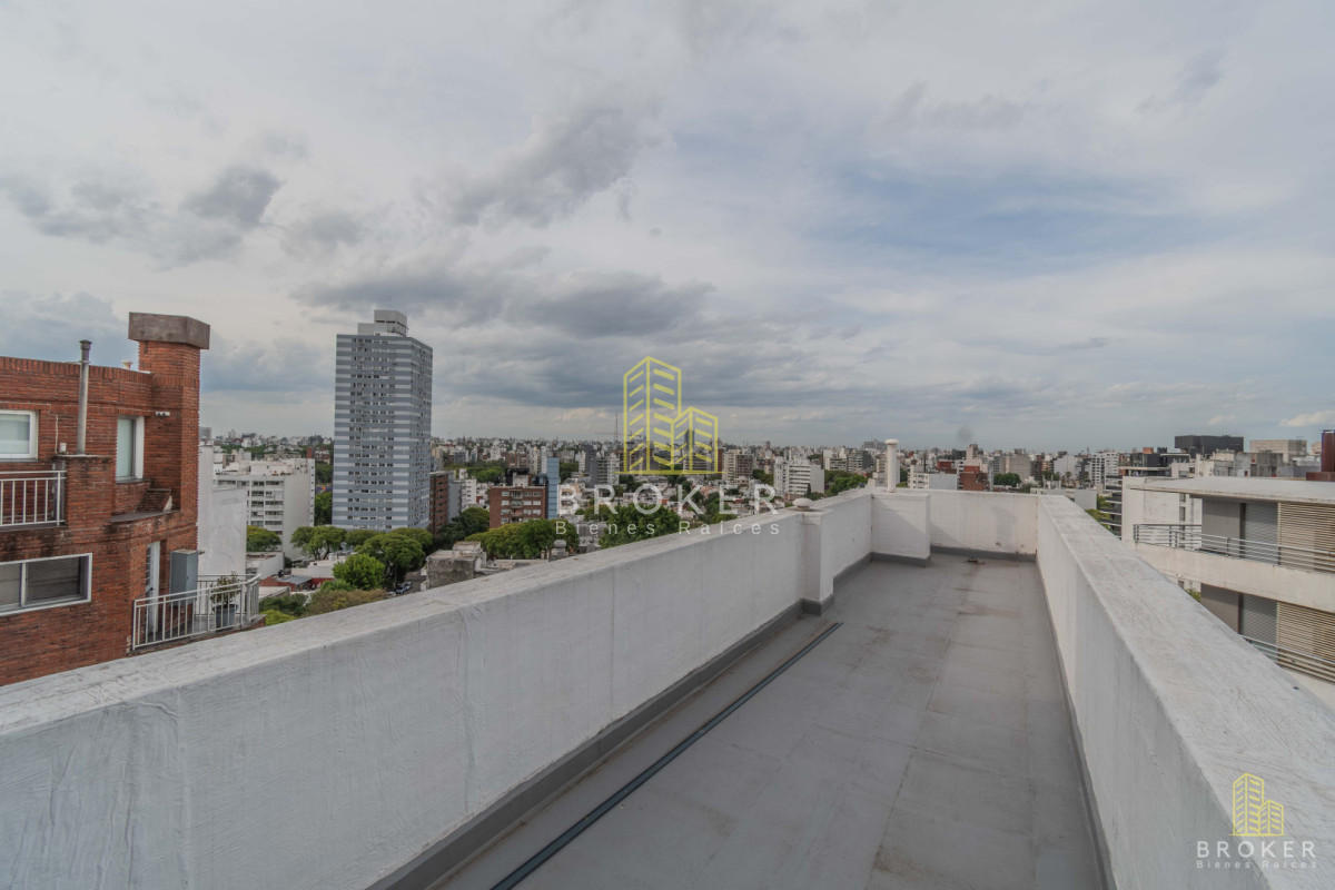 Apartamento ID.503 - Penthouse de 4 dormitorios en Golf Punta Carretas Barbacoa propia! Garage Doble