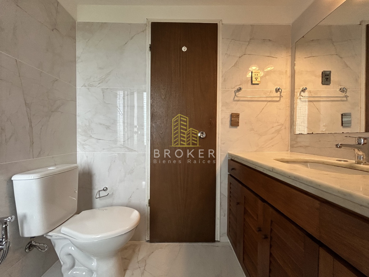 Apartamento ID.1741/Oportunidad_venta_de_apartamento_piso_alto_en_Roosevelt,_dos_dormitorios._Punta_del_Este,_Uruguay. - Oportunidad venta de apartamento piso alto en Roosevelt, dos dormitorios. Punta del Este, Uruguay.