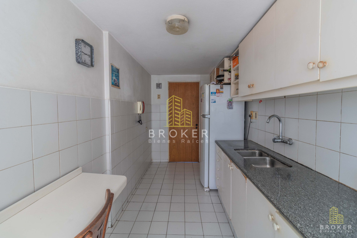 Apartamento ID.2041/Venta_apartamento_3_dormitorios_Malvin_Rambla,_2_baños_completos - Venta apartamento 3 dormitorios Malvin Rambla, 2 baños completos