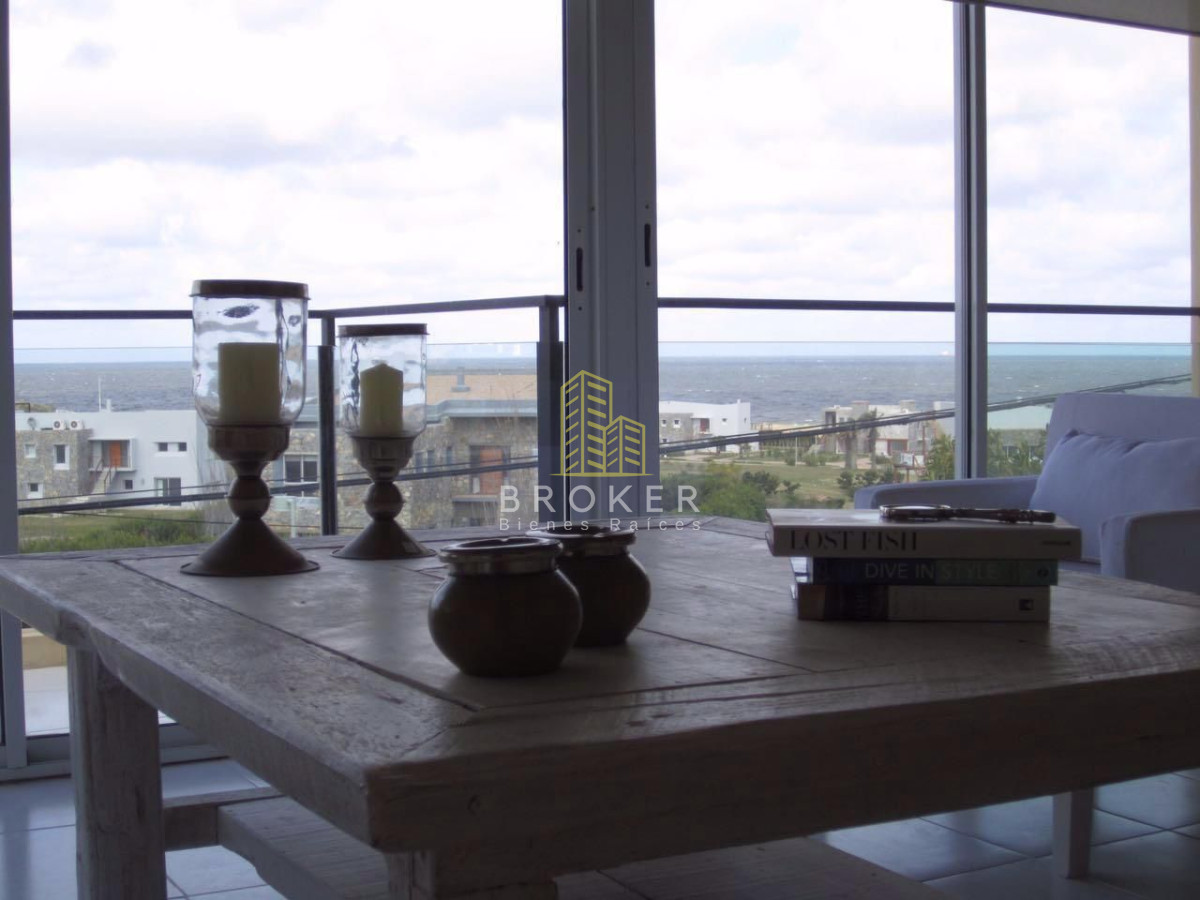 Apartamento ID.8848/Departamento_en_alquiler_a_4_cuadras_de_playa_Bikini_en_Punta_del_Este! - Departamento en alquiler a 4 cuadras de playa Bikini en Punta del Este!