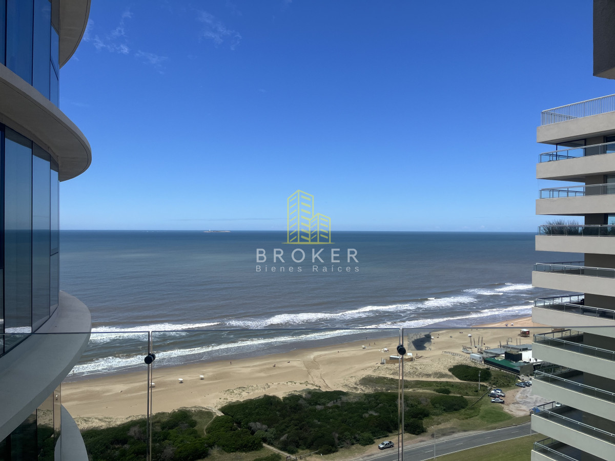 Apartamento ID.2145/Apartamento_de_2_dormitorios_en_Alquiler_de_Temporada_con_vista_al_Mar_y_Servicios_Trump_Tower_Punta_del_Este_Uruguay - Apartamento de 2 dormitorios en Alquiler de Temporada con vista al Mar y Servicios Trump Tower Punta del Este Uruguay