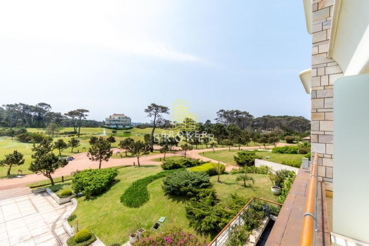 Apartamento ID.33/Venta_Apartamento_4_dormitorios_Playa_Mansa_Punta_Del_Este_VERAMANSA - Venta Apartamento 4 dormitorios Playa Mansa Punta Del Este VERAMANSA