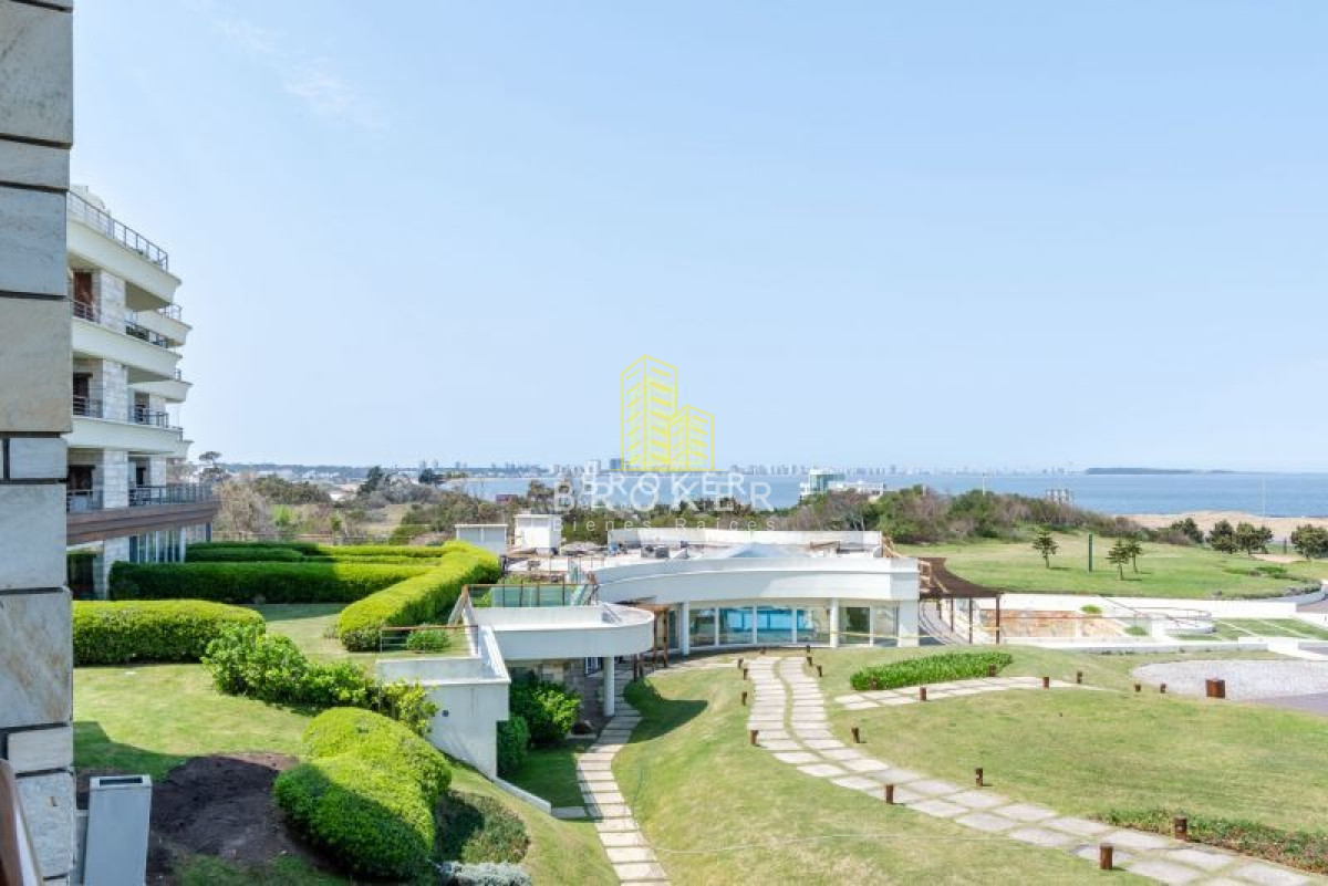 Apartamento ID.33/Venta_Apartamento_4_dormitorios_Playa_Mansa_Punta_Del_Este_VERAMANSA - Venta Apartamento 4 dormitorios Playa Mansa Punta Del Este VERAMANSA