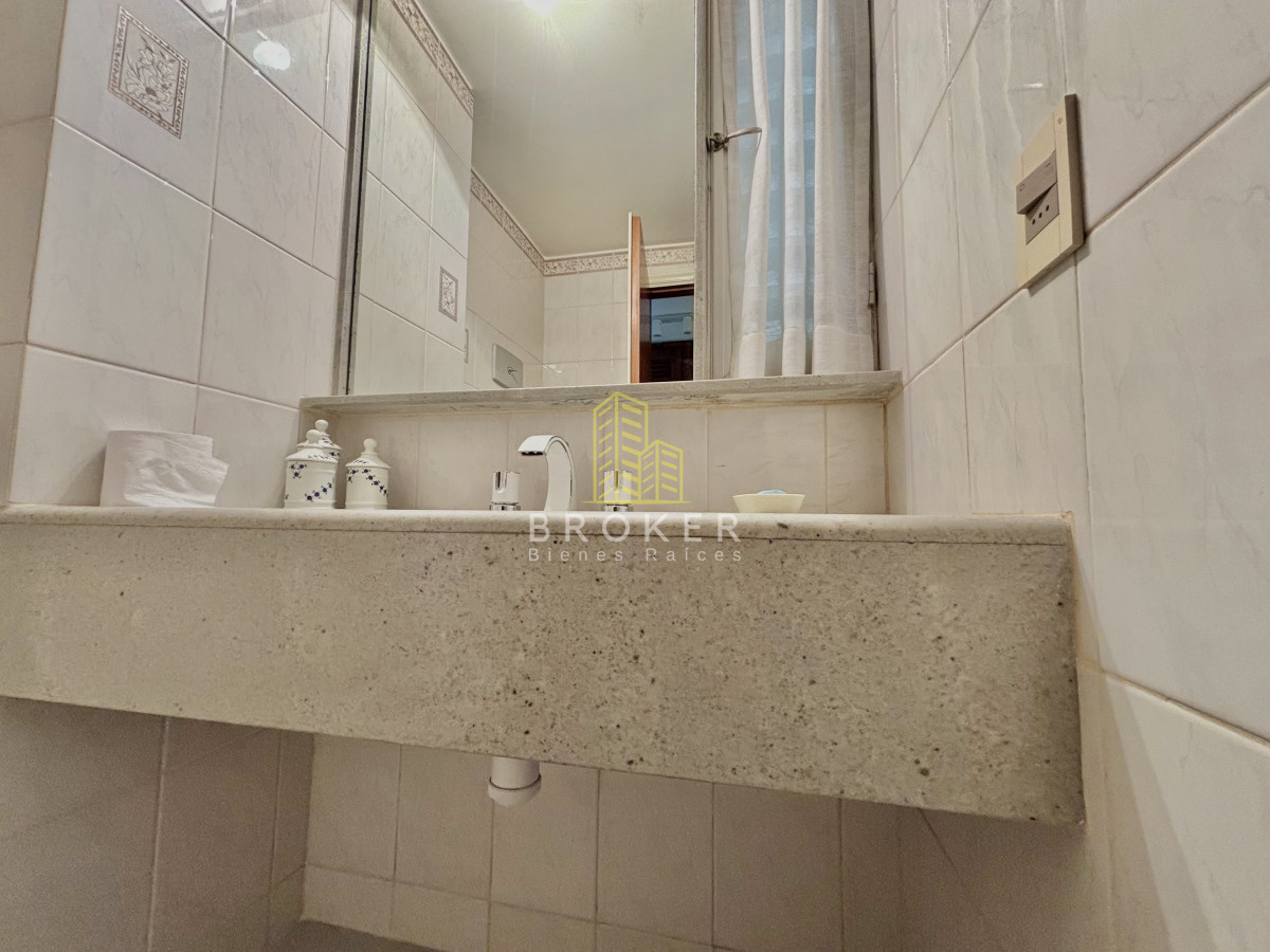 Apartamento ID.9123/Venta_de_apartamento_2_dormitorios_en_Peninsula_Punta_del_Este,_vista_al_mar - Venta de apartamento 2 dormitorios en Peninsula Punta del Este, vista al mar