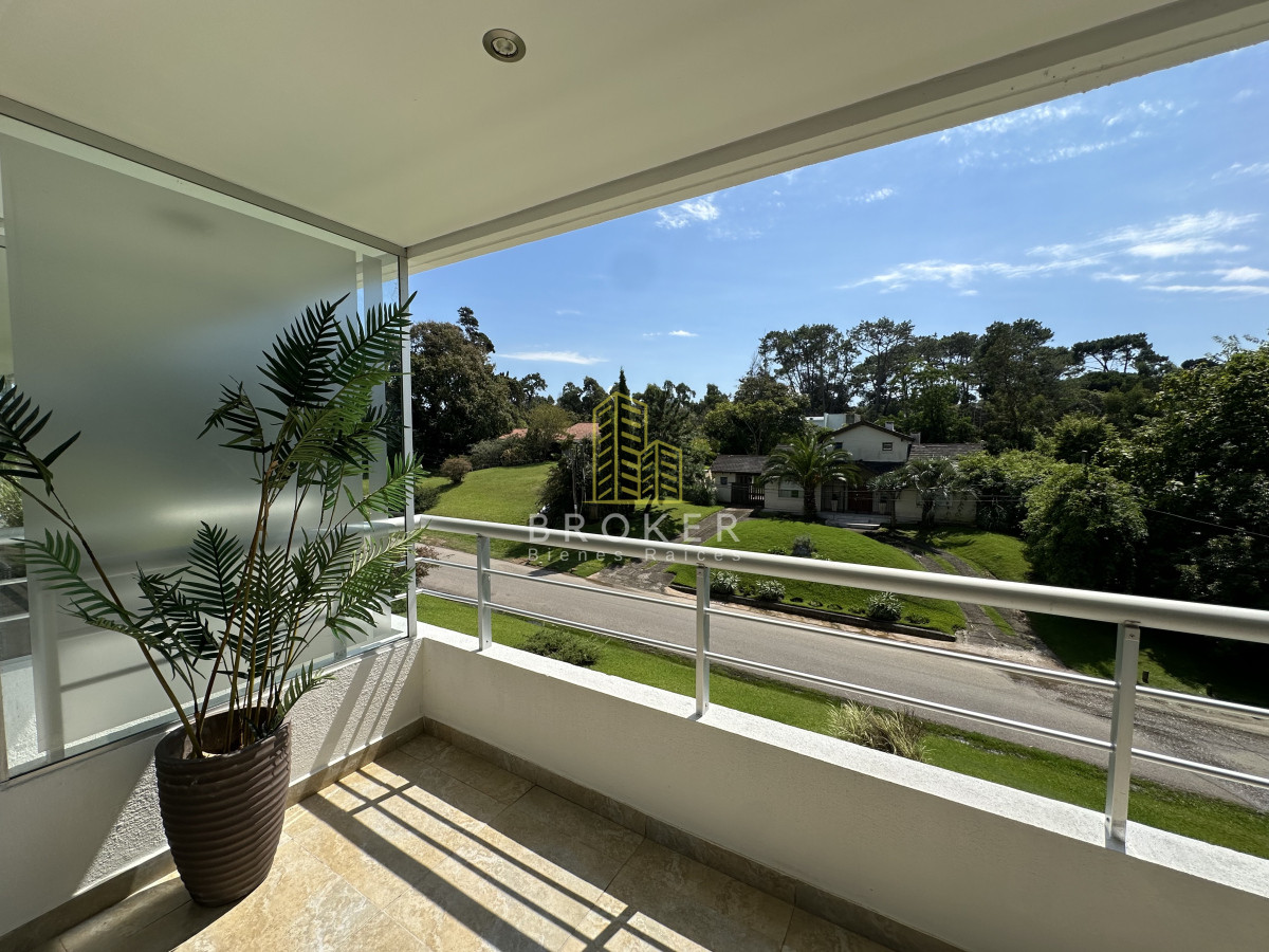Apartamento ID.813/Venta_de_Penthouse_en_rincon_del_indio,_tres_dormitorios_y_terraza._Punta_del_Este,_Uruguay - Venta de Penthouse en rincon del indio, tres dormitorios y terraza. Punta del Este, Uruguay