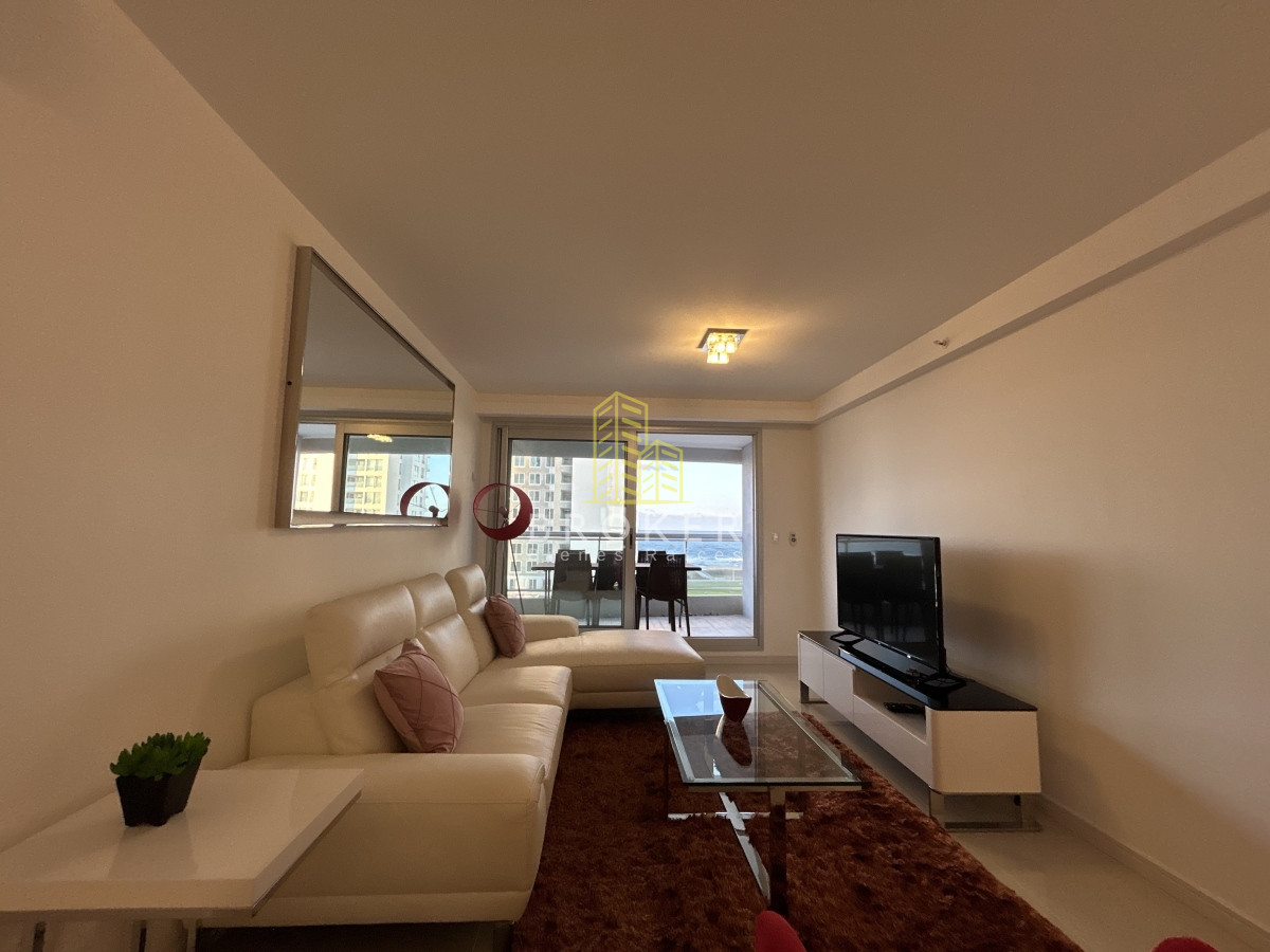 Apartamento ID.1868/Venta_de_apartamento_dos_dormitorios_con_vista_al_mar_en_torre_de_primera_categoria_en_Punta_del_Este.,_Uruguay - Venta de apartamento dos dormitorios con vista al mar en torre de primera categoria en Punta del Este., Uruguay
