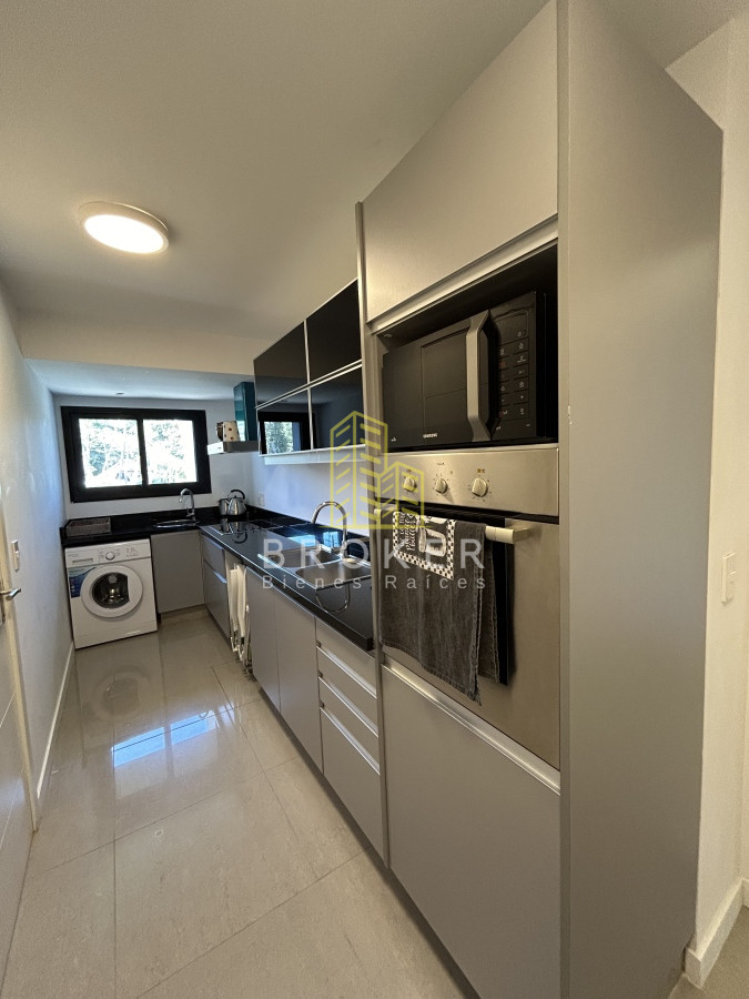 Apartamento ID.712/Alquiler_de_lujoso_apartamento_en_la_mejor_zona_de_Punta_del_Este._Uruguay - Alquiler de lujoso apartamento en la mejor zona de Punta del Este. Uruguay