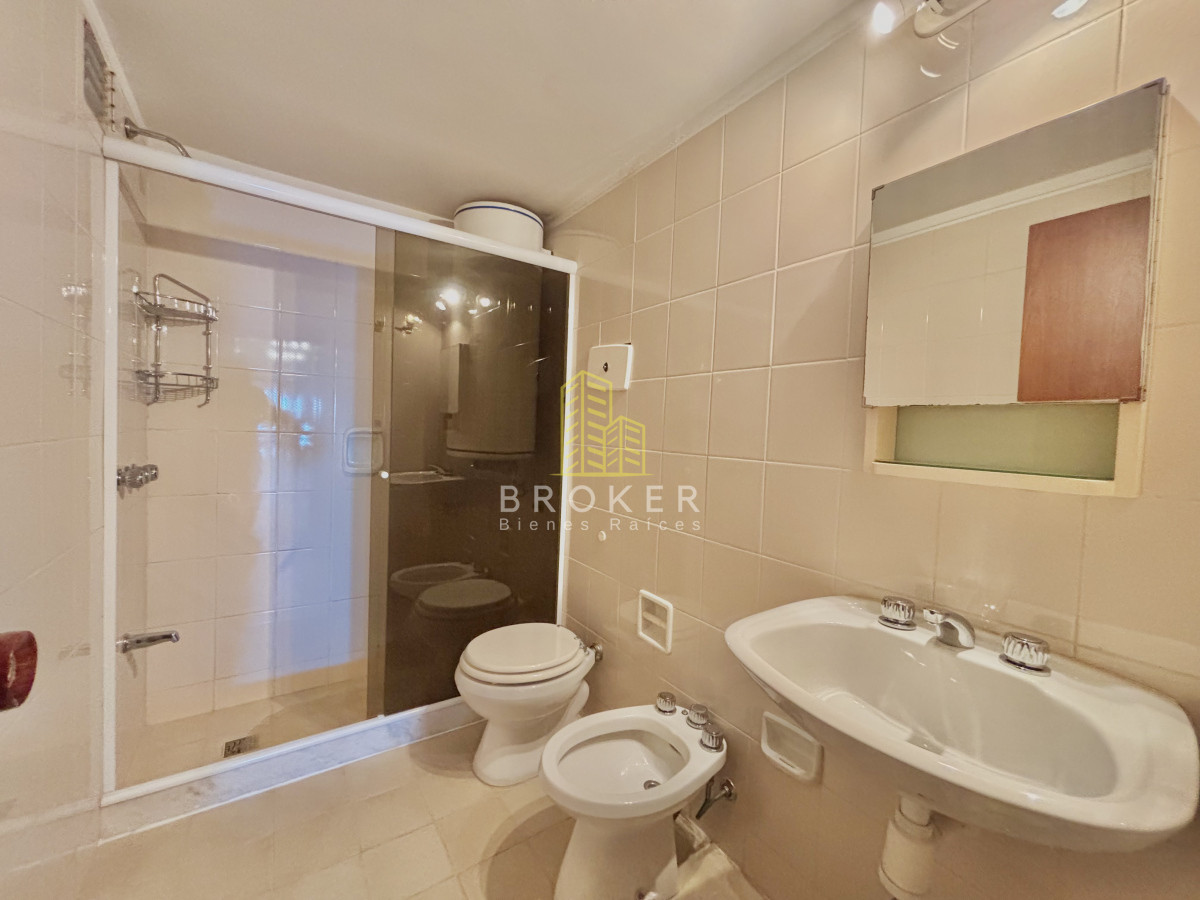 Apartamento ID.9123/Venta_de_apartamento_2_dormitorios_en_Peninsula_Punta_del_Este,_vista_al_mar - Venta de apartamento 2 dormitorios en Peninsula Punta del Este, vista al mar