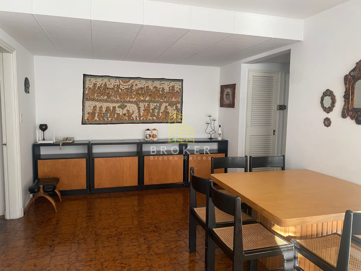 Apartamento ID.8936/Alquiler_temporario_de_departamento_en_Península,_3_dormitorios_a_media_cuadra_de_la_rambla,_Punta_del_Este_ - Alquiler temporario de departamento en Península, 3 dormitorios a media cuadra de la rambla, Punta del Este 