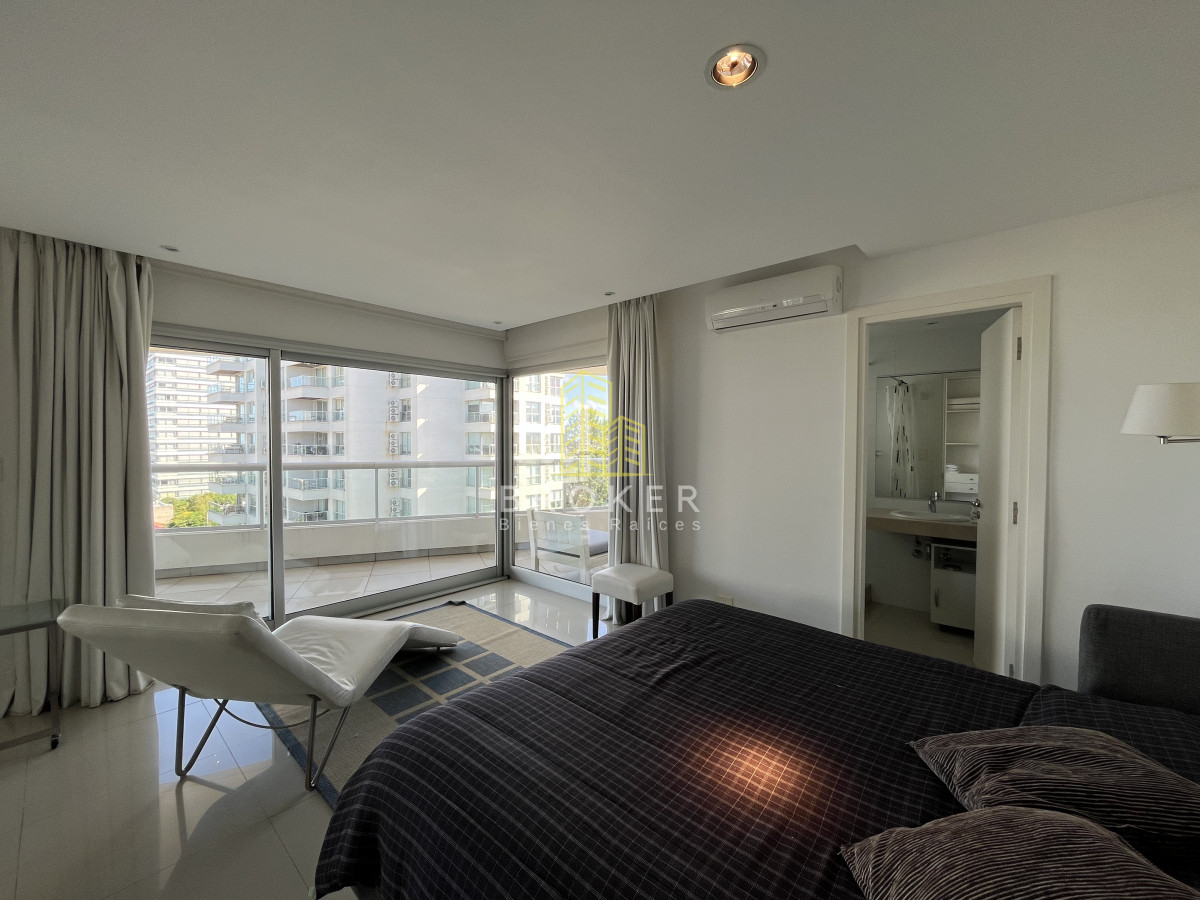 Apartamento ID.2152/Apartamento_3_Dormitorios_mas_dependencia_en_Alquiler_de_Temporada_en_la_Brava_con_Vista_al_Mar__Punta_del_Este_Maldonado - Apartamento 3 Dormitorios mas dependencia en Alquiler de Temporada en la Brava con Vista al Mar  Punta del Este Maldonado