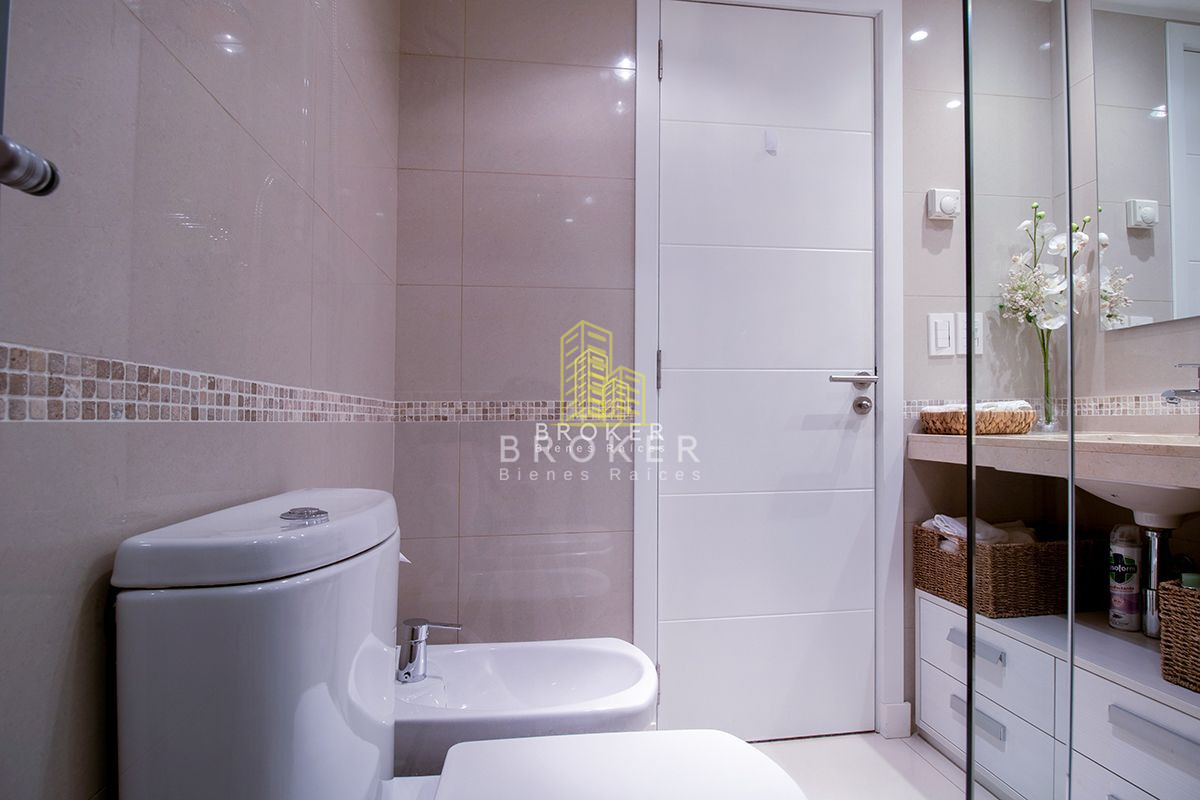 Apartamento ID.8847/Espectacular_y_amplio_departamento_en_alquiler_en_playa_mansa,_punta_del_este - Espectacular y amplio departamento en alquiler en playa mansa, punta del este