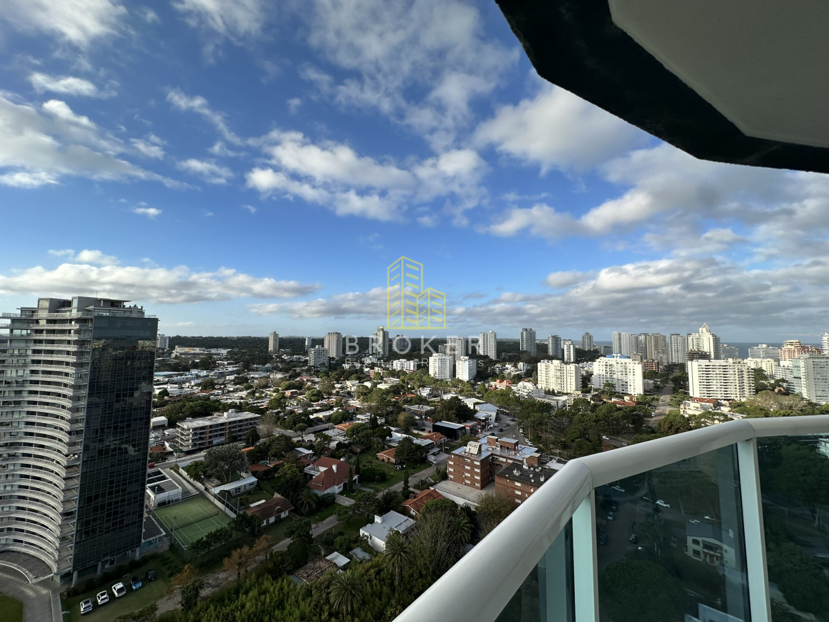 Apartamento ID.8556/Oportunidad_apartamento_3_dormitorios_en_venta_en_Casino_Tower - Oportunidad apartamento 3 dormitorios en venta en Casino Tower