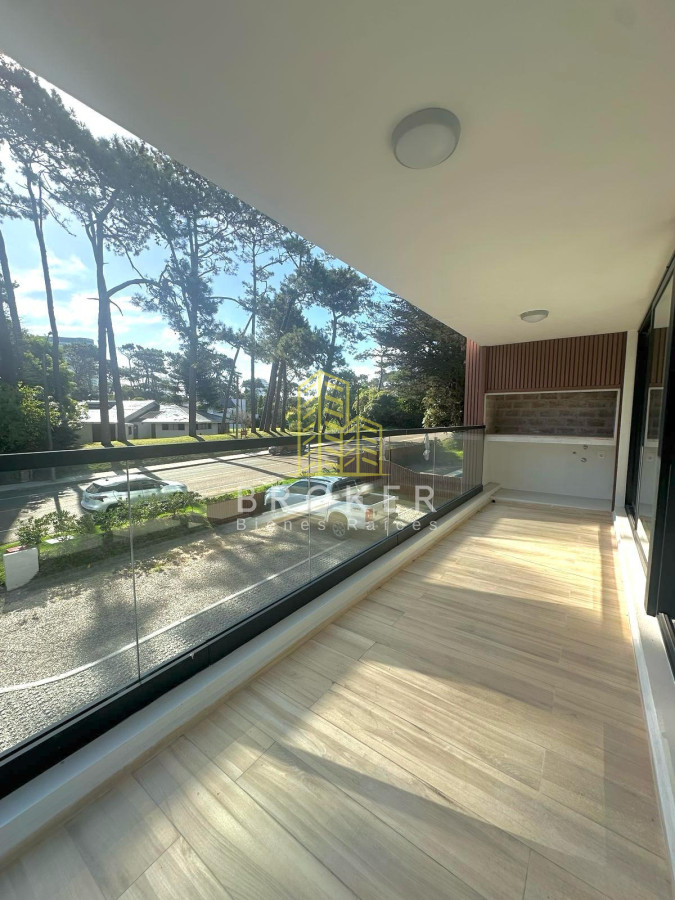 Apartamento ID.2384/Venta_Apartamento_A_Estrenar_3_dormitorios,_Playa_Mansa - Venta Apartamento A Estrenar 3 dormitorios, Playa Mansa