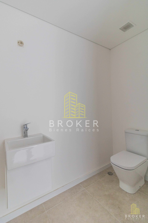 Apartamento ID.2460/venta_duplex_4_suites_en_carrasco_boating - venta duplex 4 suites en carrasco boating