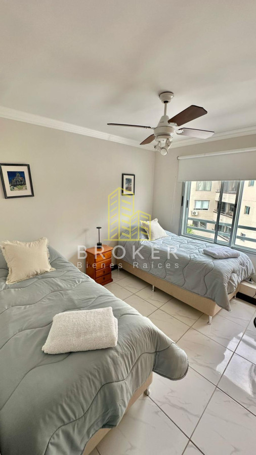 Apartamento ID.9208/Alquiler_departamento_Punta_del_Este_Mansa_de_categoria_en_primerisima_linea_en_playa_mansa_con_todos_los_amenities - Alquiler departamento Punta del Este Mansa de categoria en primerisima linea en playa mansa con todos los amenities