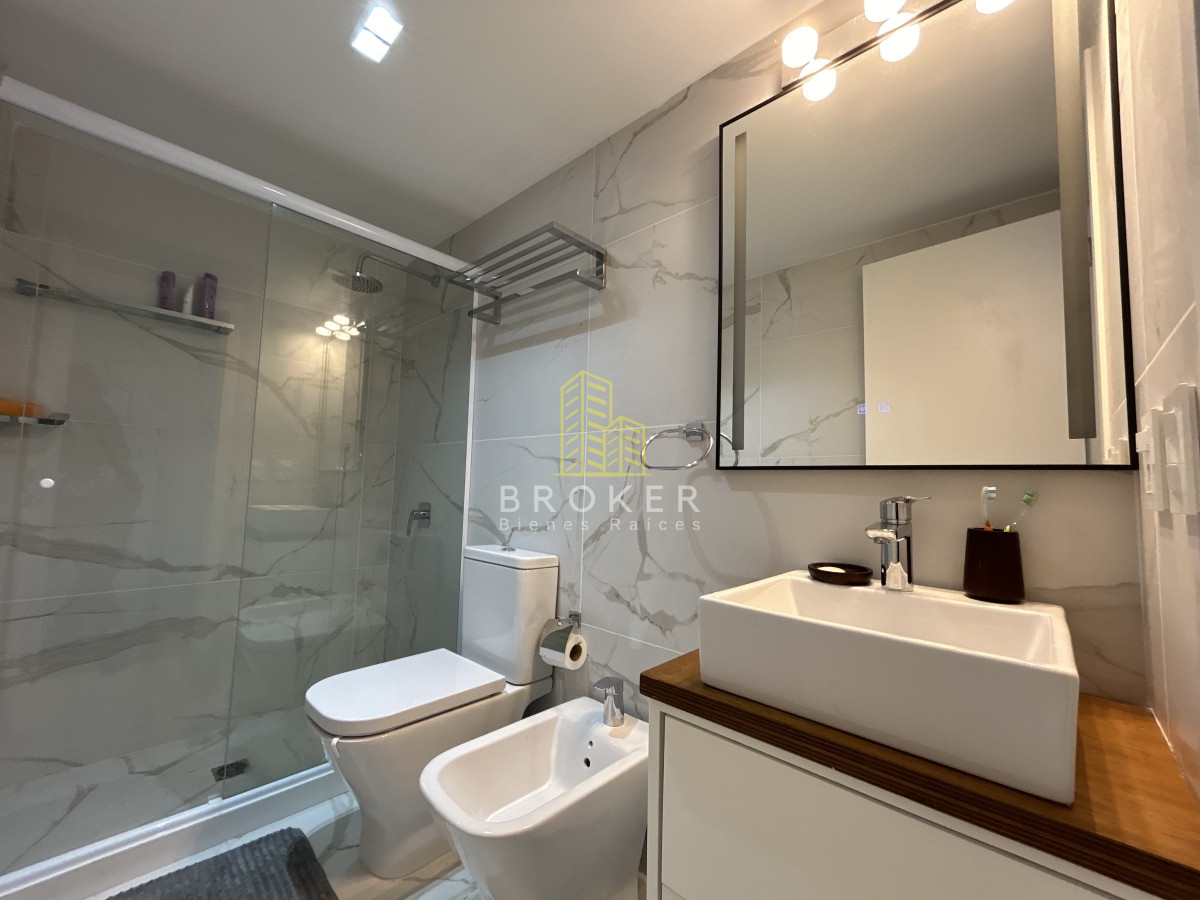 Apartamento ID.802/Venta_de_apartamento_a_estrenar_con_bajos_gastos_comunes._Punta_del_Este._Uruguay - Venta de apartamento a estrenar con bajos gastos comunes. Punta del Este. Uruguay