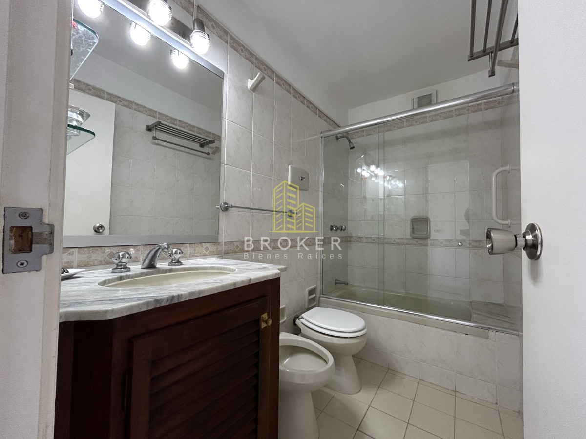 Apartamento ID.2018/Alquiler_de_penthouse_en_Aidy_Grill_de_dos_dormitorios._Punta_del_Este_Uruguay. - Alquiler de penthouse en Aidy Grill de dos dormitorios. Punta del Este Uruguay.