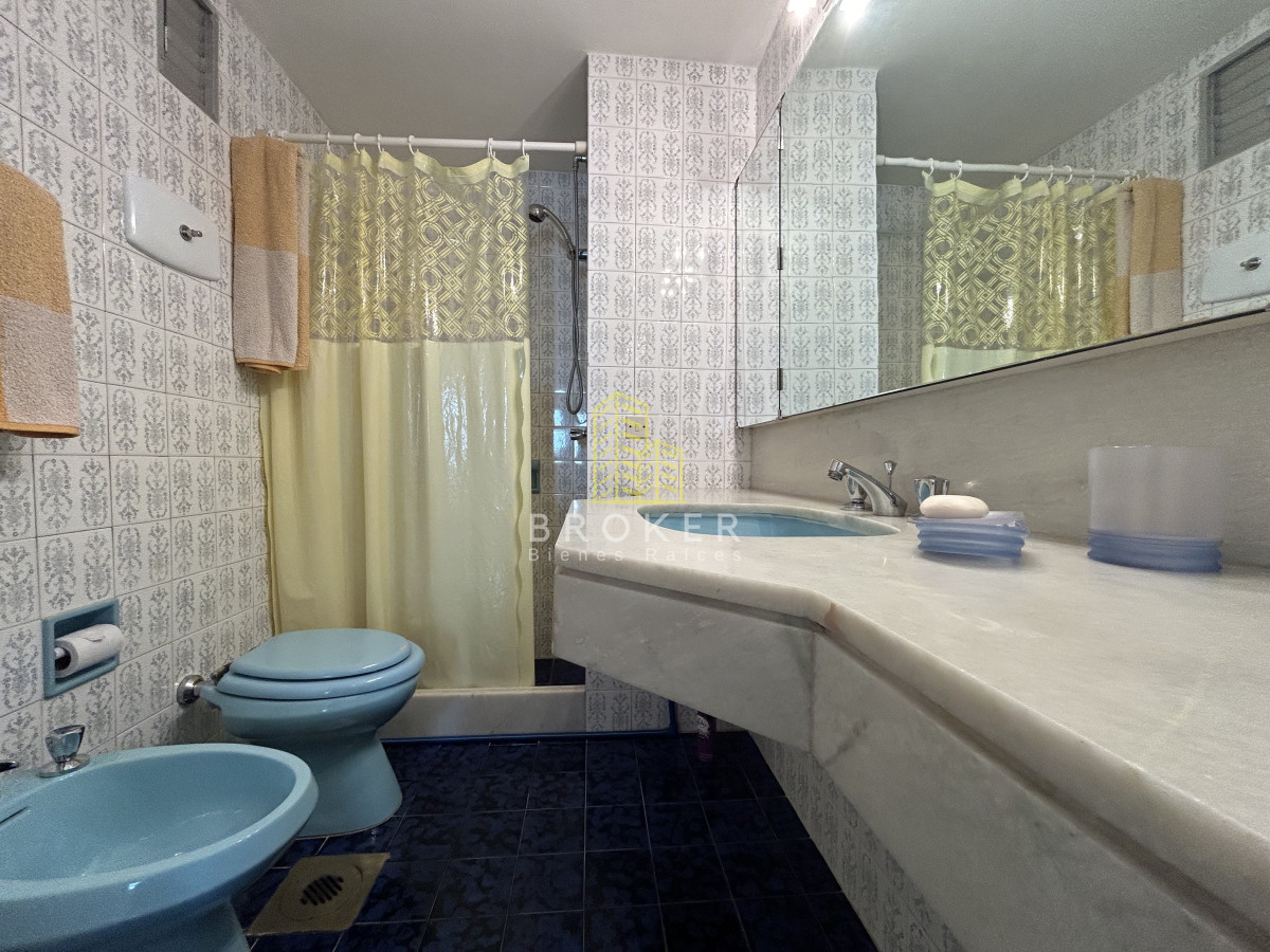 Apartamento ID.796/Venta_de_apartamento_primera_linea_en_playa_Mansa,_Punta_del_Este._Uruguay - Venta de apartamento primera linea en playa Mansa, Punta del Este. Uruguay