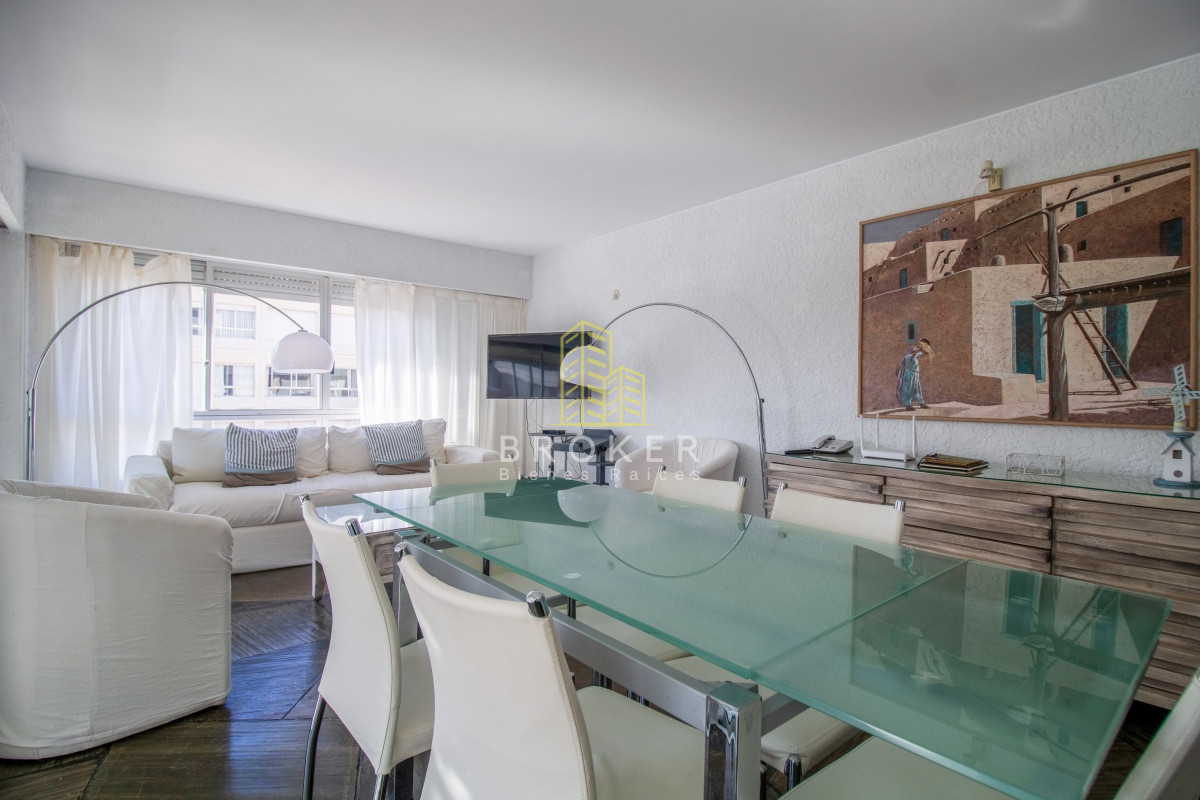 Apartamento ID.1102/Venta_de_luminoso_apartamento_en_Peninsula._Punta_del_Este,_Uruguay. - Venta de luminoso apartamento en Peninsula. Punta del Este, Uruguay.