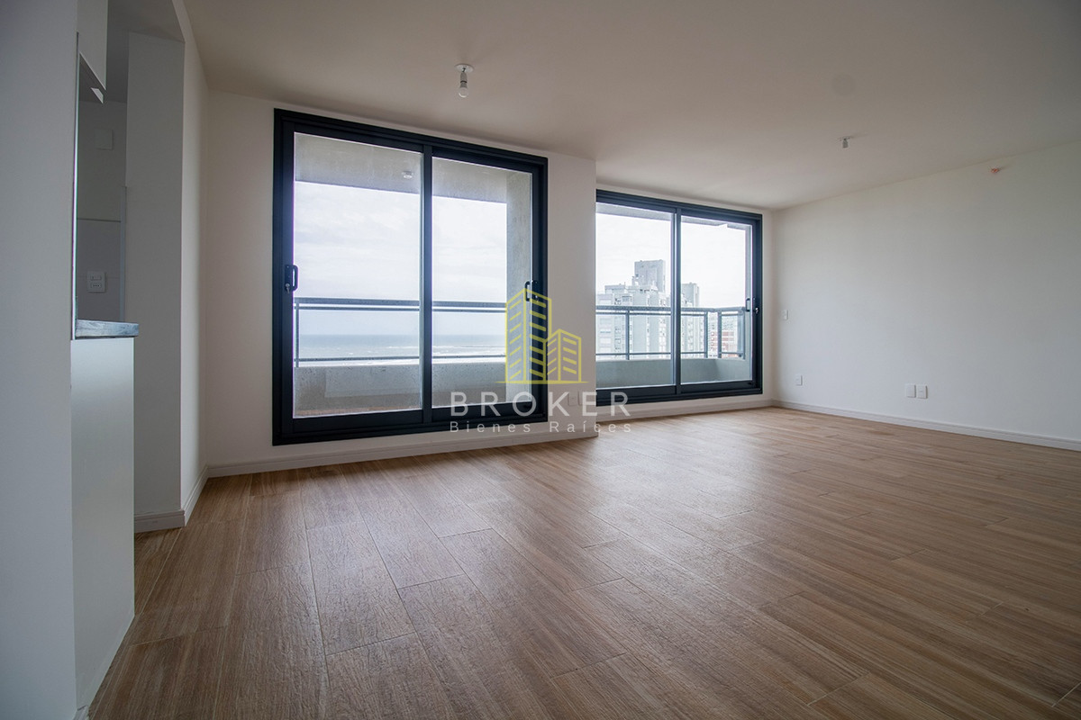 Apartamento ID.604/ - OPORTUNIDAD Apartamento en Venta 2 dormitorios con Vista al Mar en Playa Brava Punta del Este